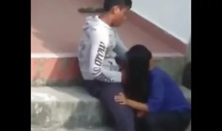 Adolescent je veux voir un film porno français Asiatique Amai Interracial Anal