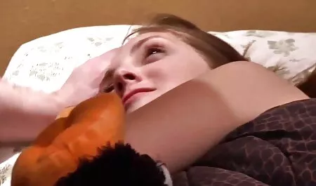 Horny Blond se masturbe - vidéo xxl porno français par TLH